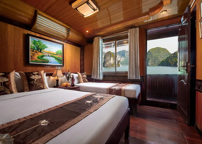 Cozy Bay Cruise 3*
