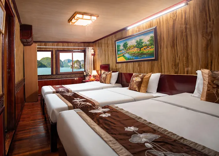 Cozy Bay Cruise 3*