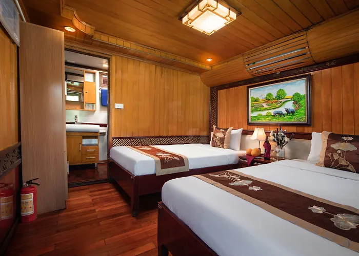 Cozy Bay Cruise Hạ Long