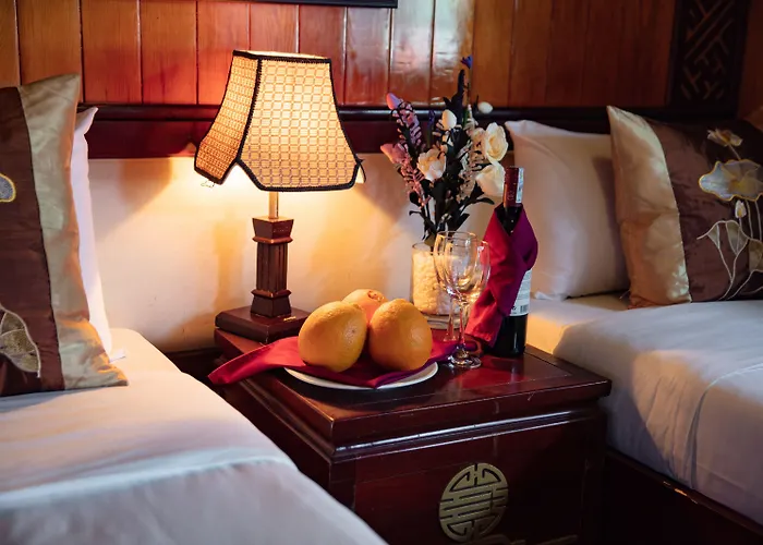  Cozy Bay Cruise Hạ Long