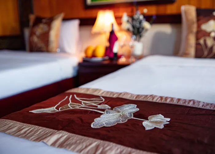  Cozy Bay Cruise 3*