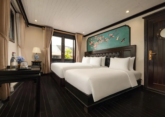  Cozy Bay Cruise Hạ Long