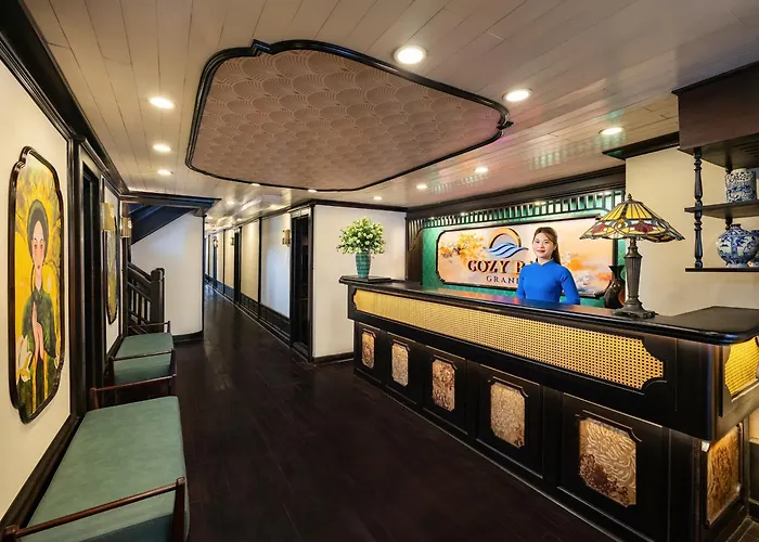Cozy Bay Cruise 