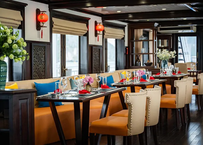  Cozy Bay Cruise 3*
